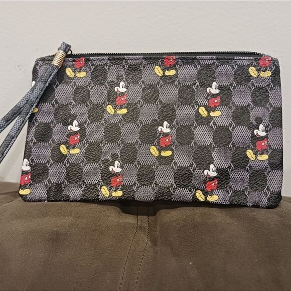 Disney’s Mickey Mouse Wristlet - Picture 3 of 4